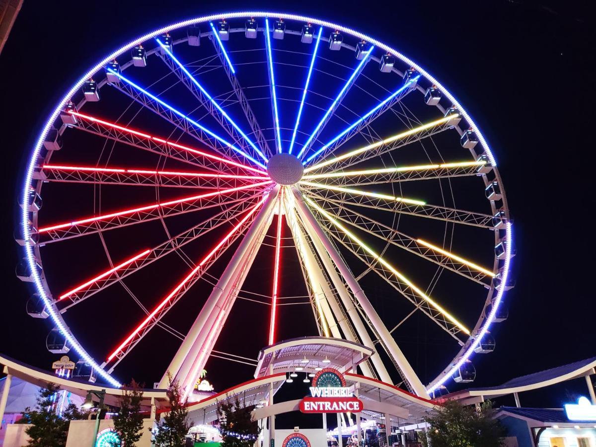The Cozy Cove, Hot Tub, Wifi, 1089 Free Tickets Each Paid Day, Dollywood And More Sevierville Exteriör bild