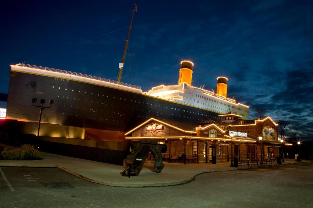 The Cozy Cove, Hot Tub, Wifi, 1089 Free Tickets Each Paid Day, Dollywood And More Sevierville Exteriör bild