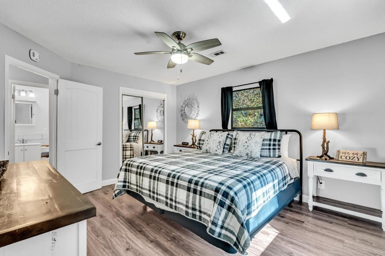The Cozy Cove, Hot Tub, Wifi, 1089 Free Tickets Each Paid Day, Dollywood And More Sevierville Exteriör bild